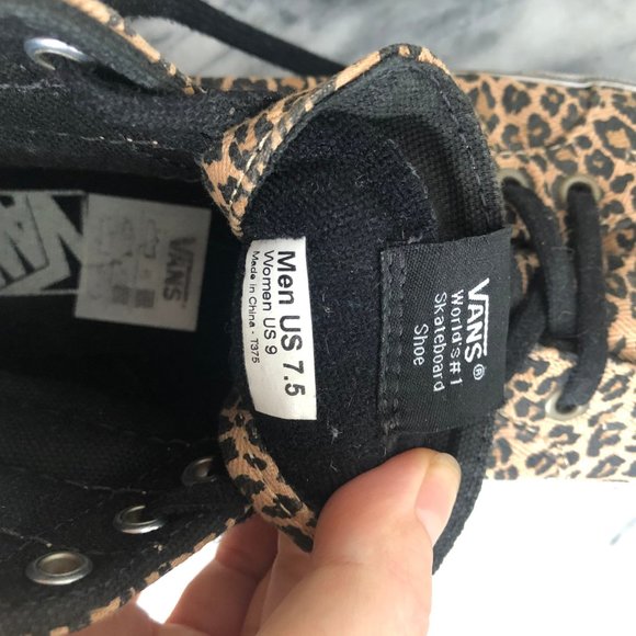 SOLD- VANS LEO canvas high top sneakers - Picture 7 of 7